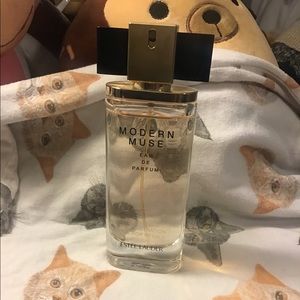 Estée Lauder modern muse